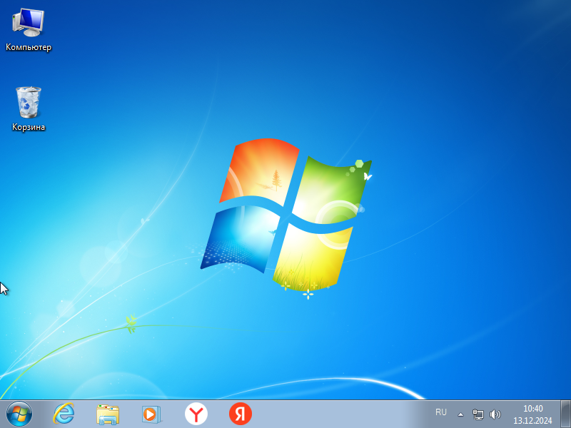 Установочный интерфейс Windows 7 с интегрированными драйверами и активатором